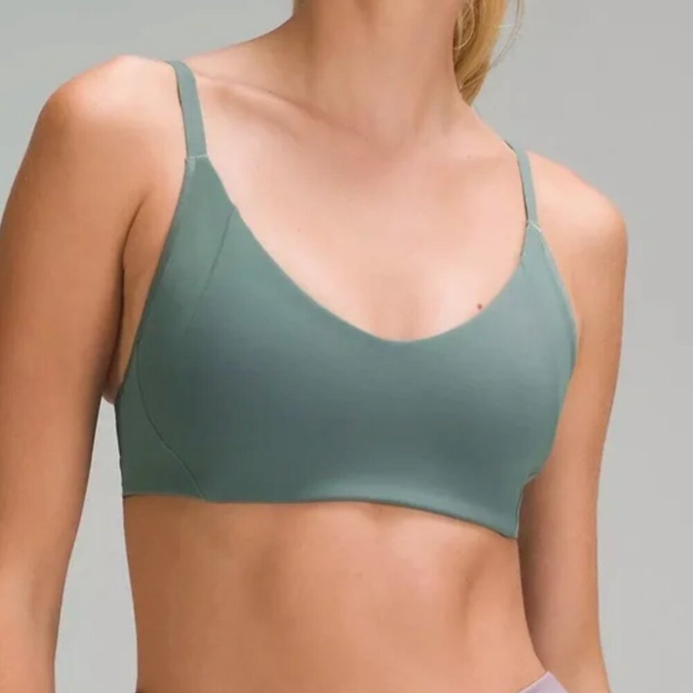 NWT Lululemon Everlux with Mesh Train Bra Top Size 8